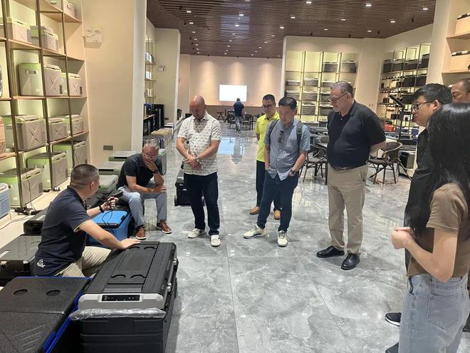 户外及车载冰箱龙头企业丨艾凯控股凯发K8国际版「企业参访」全球