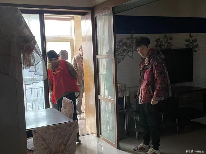 响应高效解决暖气管漏水问题AG凯发K8国际网格员迅速